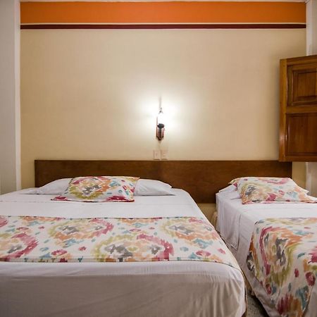 Hotel Valdivia Plaza คาร์ดิน ภายนอก รูปภาพ