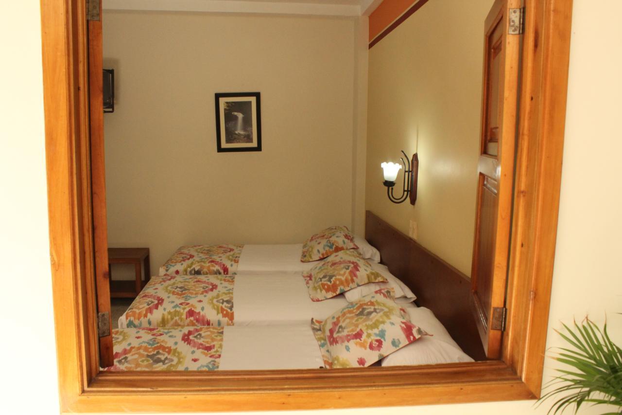 Hotel Valdivia Plaza คาร์ดิน ภายนอก รูปภาพ