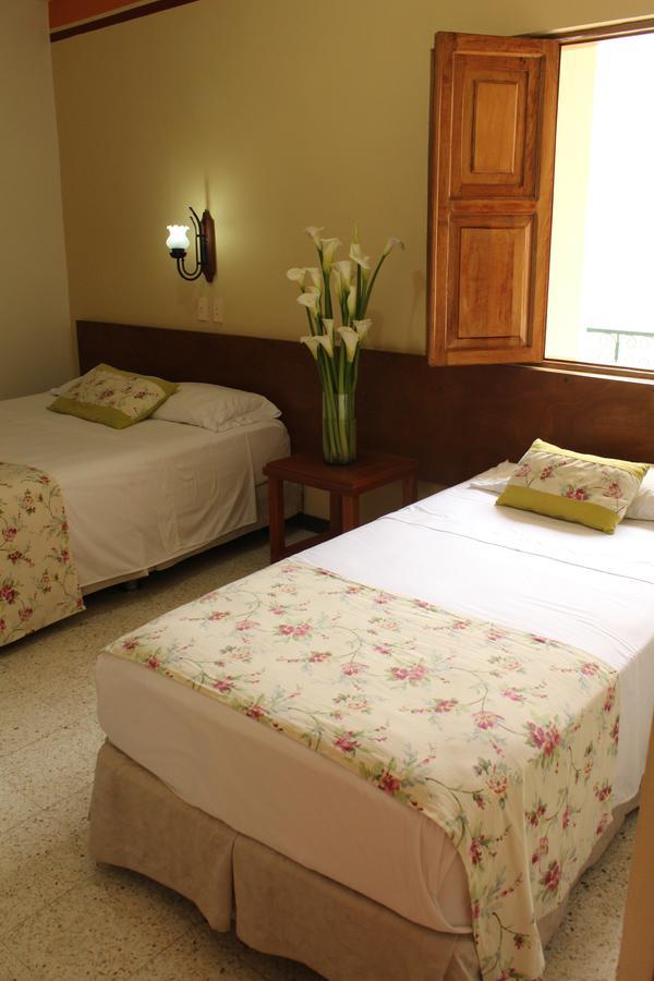 Hotel Valdivia Plaza คาร์ดิน ภายนอก รูปภาพ