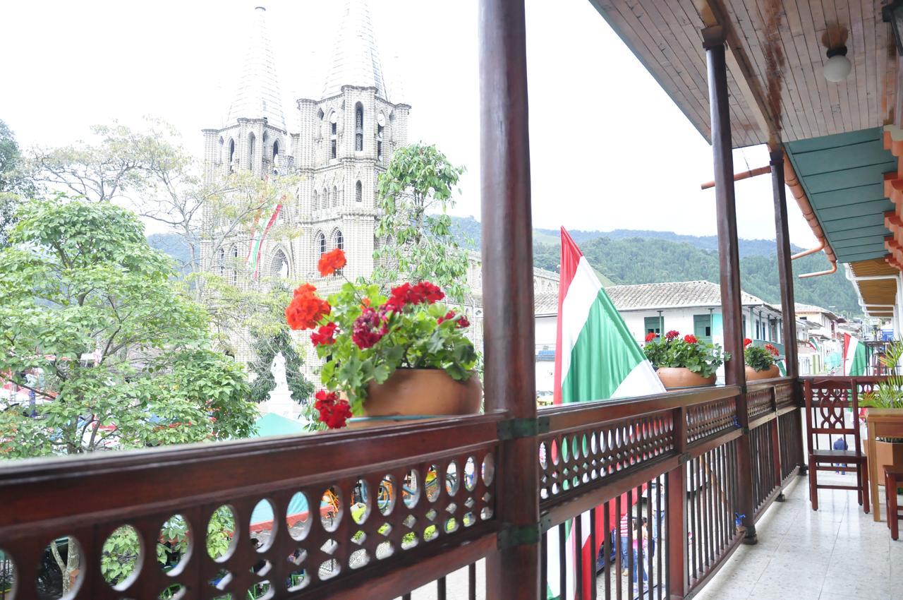 Hotel Valdivia Plaza คาร์ดิน ภายนอก รูปภาพ