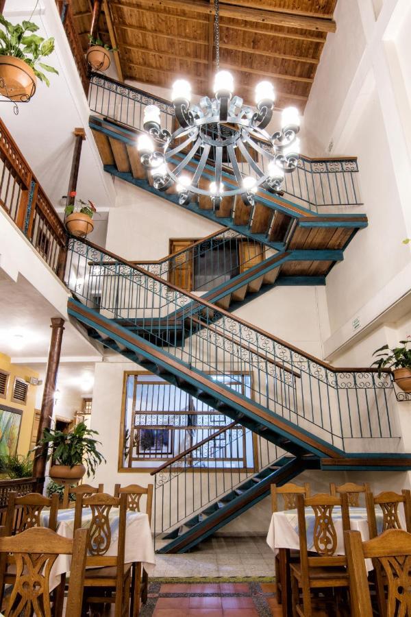 Hotel Valdivia Plaza คาร์ดิน ภายนอก รูปภาพ